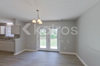 1113 Patrick Dr in Fayetteville, NC - Building Photo - Building Photo