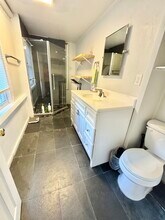 712 N Arthur Ashe Blvd in Richmond, VA - Foto de edificio - Building Photo