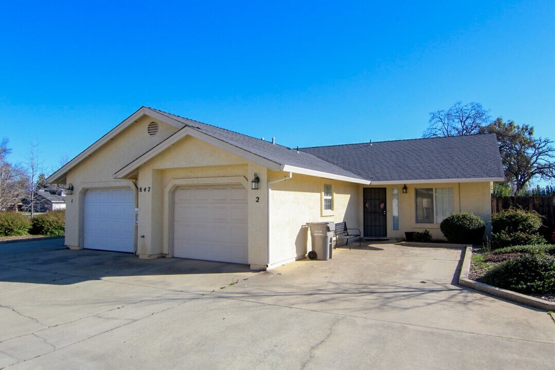 847 Cally Ct in Redding, CA - Building Photo