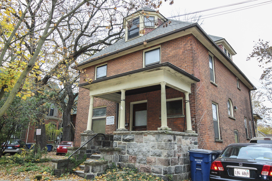 213 N Division St, Unit 1 in Ann Arbor, MI - Foto de edificio