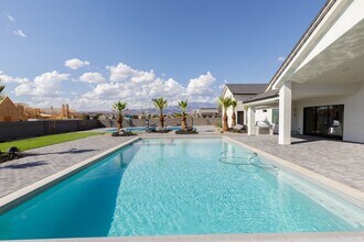 2726 S 240 W in Washington, UT - Building Photo - Building Photo