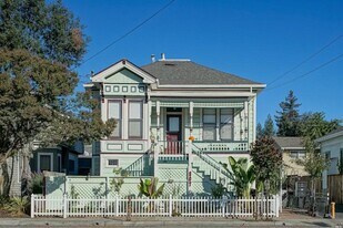 807 College Ave, Unit 4 in Santa Rosa, CA - Building Photo