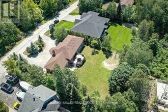 11 Twin Pines Dr in Wasaga Beach, ON - Building Photo - Building Photo