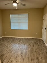 602 Holly Hill Rd in Davenport, FL - Foto de edificio - Building Photo