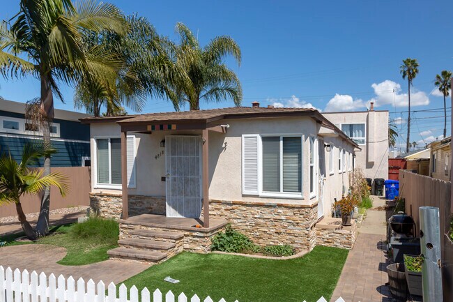 4818 Long Branch Ave in San Diego, CA - Building Photo - Building Photo