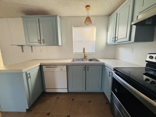 7245 Fairbanks N H Rd in Houston, TX - Building Photo - Building Photo