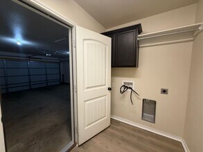 7350 100th St in Lubbock, TX - Building Photo - Building Photo