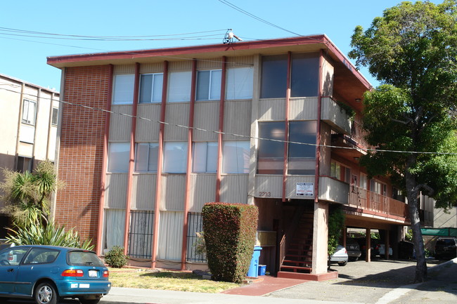 2233 Channing Way in Berkeley, CA - Building Photo - Building Photo