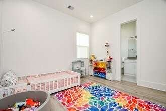 7603 Jacquelyn Gdns Ln in Houston, TX - Foto de edificio - Building Photo