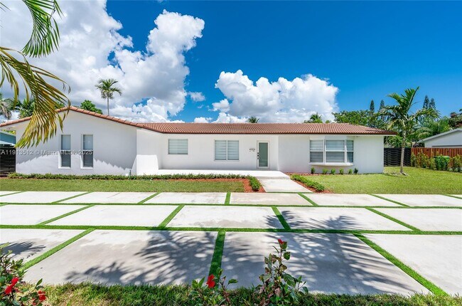 10113 SW 140th St in Miami, FL - Building Photo - Building Photo