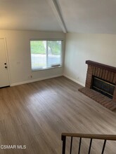 977 Quarterhorse Ln in Oak Park, CA - Building Photo - Building Photo