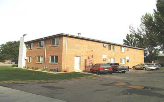 2028 N Meadow Dr Apartments