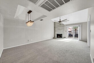 9115 E Purdue Ave in Scottsdale, AZ - Building Photo - Building Photo