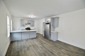 21 Nichols St in Ansonia, CT - Building Photo - Building Photo