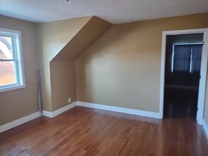 1817 Jefferson St, Unit Upper in Muskegon, MI - Building Photo - Building Photo