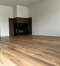 1057 Meadow Way in Arroyo Grande, CA - Building Photo - Building Photo