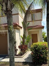 1421 Presidio Dr in Weston, FL - Building Photo - Building Photo