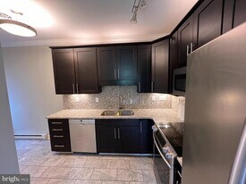 15 S Braddock St in Winchester, VA - Building Photo