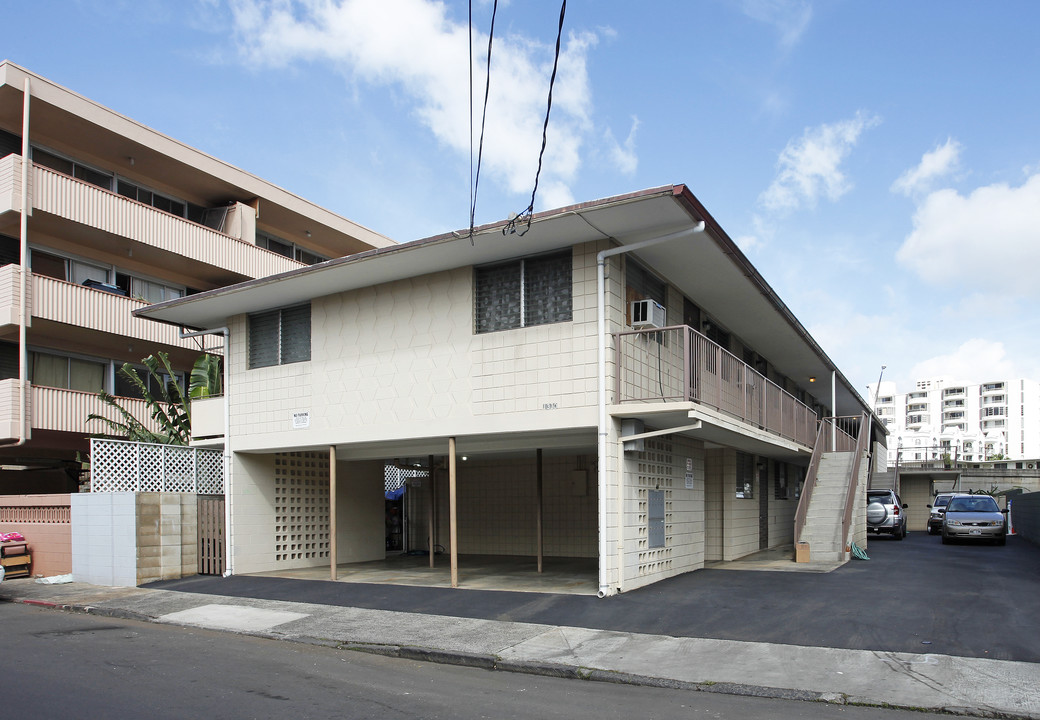 1330 Matlock Ave in Honolulu, HI - Building Photo