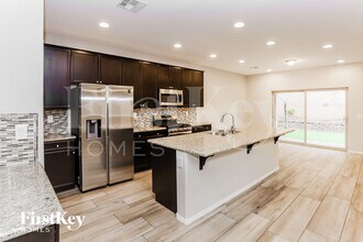 10552 Mt Blackburn Ave in Las Vegas, NV - Foto de edificio - Building Photo