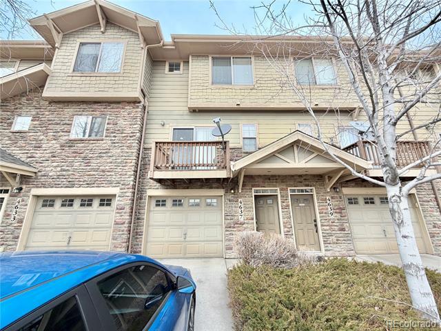 4637 E 98th Pl in Thornton, CO - Foto de edificio - Building Photo