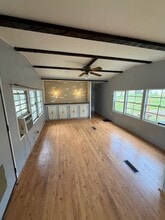 1032 W Carters Valley Rd in Kingsport, TN - Building Photo - Building Photo