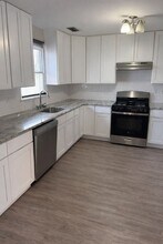 15 Cedarbrook Ln in Little Egg Harbor Twp, NJ - Foto de edificio - Building Photo