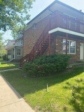 429 N Gilbert St in Iowa City, IA - Building Photo - Building Photo