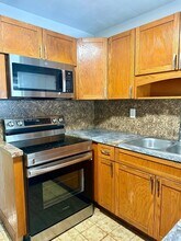 8700 SW 32nd St in Miami, FL - Building Photo - Building Photo