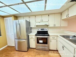 2733 Countryside Blvd in Clearwater, FL - Building Photo - Building Photo