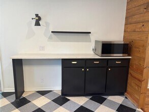 7511 Old Bee Caves Rd in Austin, TX - Building Photo - Building Photo