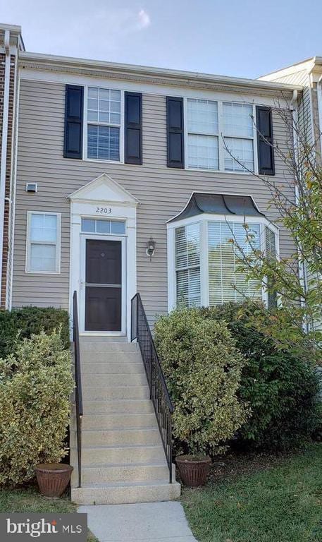 property at 2203 Montauk Dr