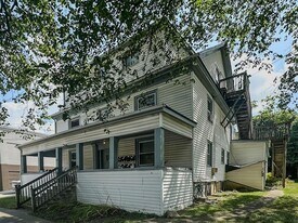 334 Beakes St in Ann Arbor, MI - Building Photo