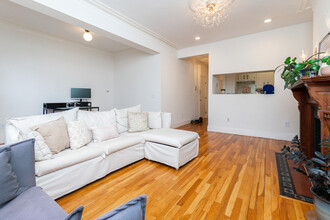 209 W Newton St, Unit 3 in Boston, MA - Building Photo - Building Photo
