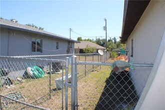 1413 SE 23rd Pl in Cape Coral, FL - Building Photo - Building Photo