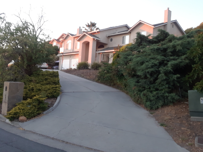 property at 10072 Roseview Dr