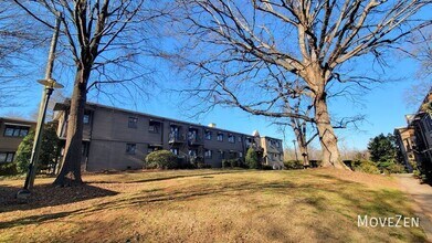 2425 Vail Ave in Charlotte, NC - Building Photo - Building Photo