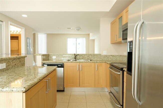 2150 Van Buren St in Hollywood, FL - Building Photo - Building Photo