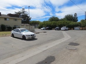 Maxwell Garden Apartments in Maxwell, CA - Building Photo - Building Photo