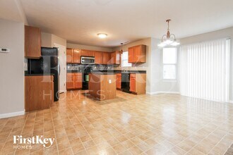 7651 Lara Lee Dr in Indianapolis, IN - Building Photo - Building Photo