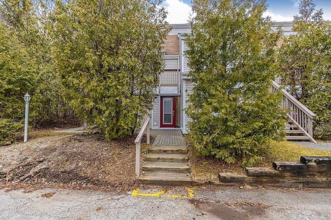 49 Trott Blvd in Collingwood, ON - Building Photo - Building Photo
