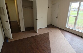 316 E Lynda Dr in Carbondale, IL - Building Photo - Building Photo