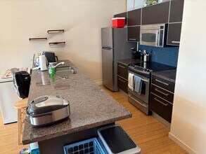 2717 Western Ave, Unit 1014 in Seattle, WA - Building Photo - Building Photo