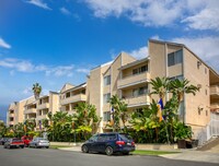 Wilshire Berendo Towers in Los Angeles, CA - Building Photo - Building Photo