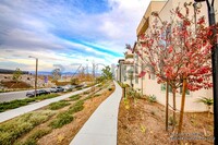 27503 N Golden Currant Pl in Valencia, CA - Building Photo - Building Photo