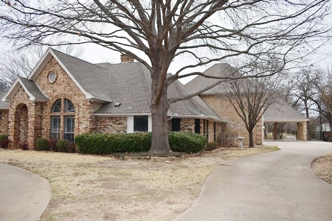 property at 850 Ginger Ct