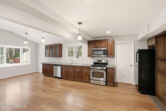 51 Sherrybrooke Dr in Howell, NJ - Building Photo - Building Photo