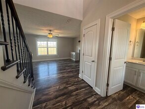 112 McClendon Hills Ln in Elizabethtown, KY - Building Photo - Building Photo