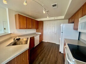 5704 N Gibralter Way in Aurora, CO - Building Photo - Building Photo