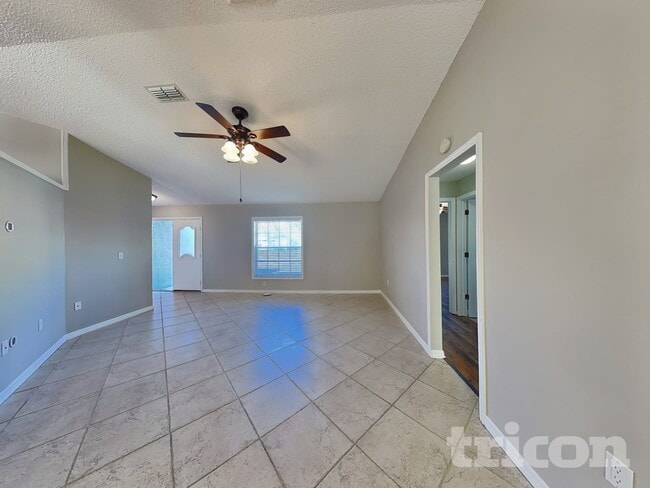 1374 Godfrey Ave in Spring Hill, FL - Building Photo - Building Photo